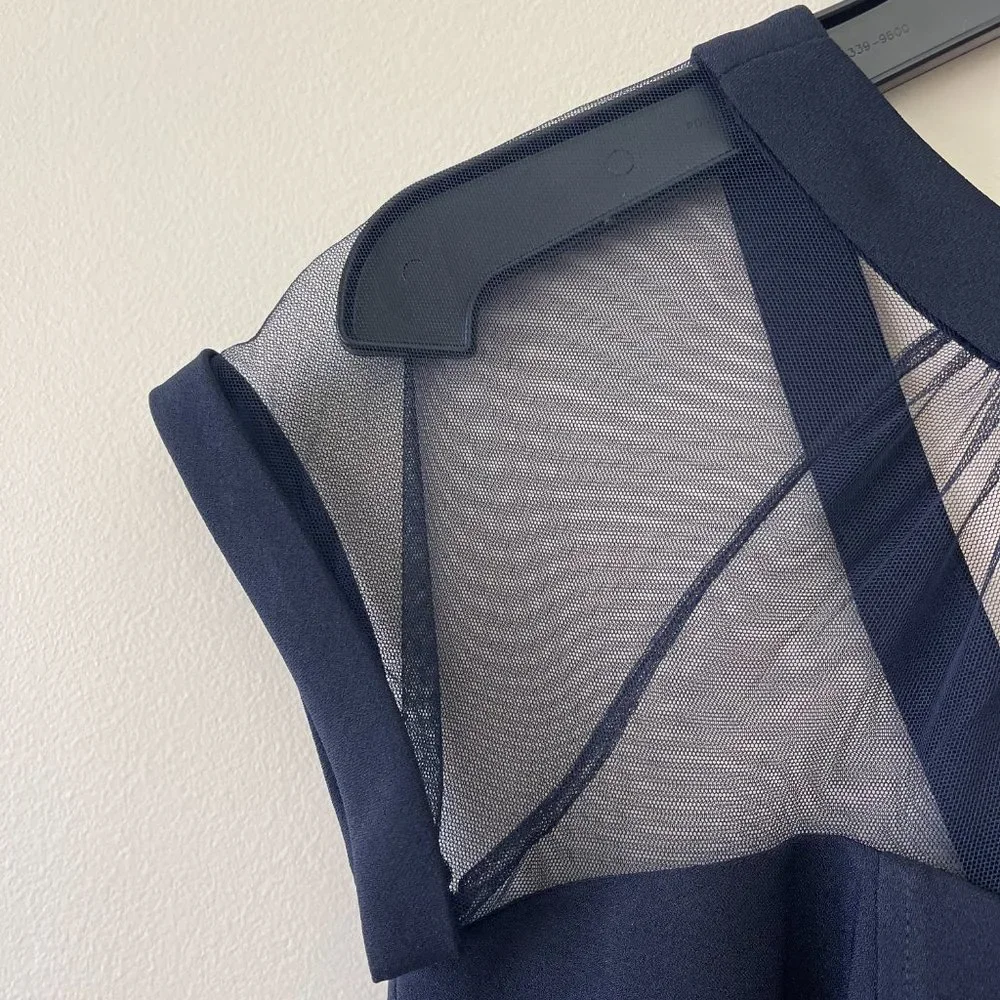 MAGGY LONDON Illusion Yoke Crepe Cocktail Dress in Navy 6 Petite - Picture 8 of 10